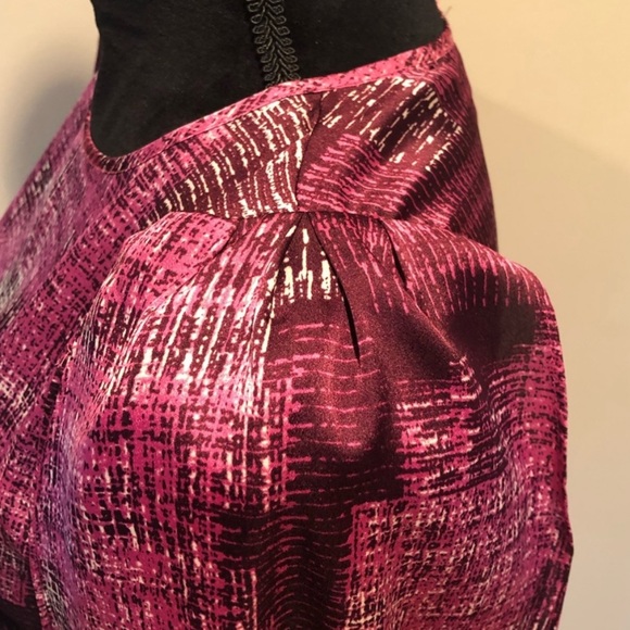 Tracy M blouse pullover abstract pattern full layered sleeve detail size medium - Picture 10 of 12